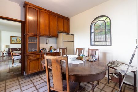 Casa à venda com 215m², 3 quartos e 2 vagasCozinha