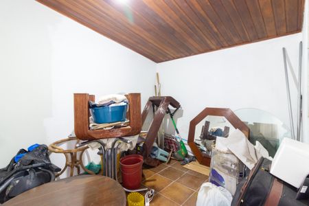 Casa à venda com 215m², 3 quartos e 2 vagasÁrea de Serviço