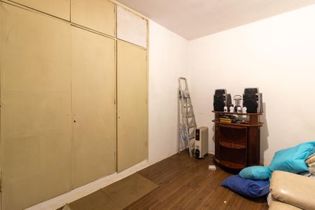 Casa à venda com 215m², 3 quartos e 2 vagasQuarto 1