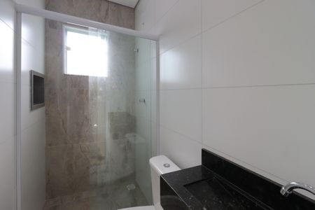 Apartamento à venda com 100m², 2 quartos e 1 vagaBanheiro da Suíte