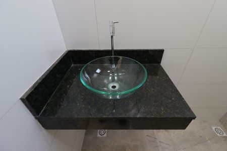 Apartamento à venda com 100m², 2 quartos e 1 vagaBanheiro Social