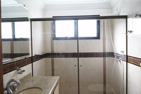 Apartamento à venda com 134m², 4 quartos e 2 vagasBanheiro