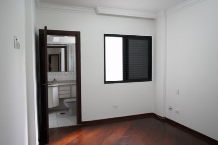 Apartamento à venda com 134m², 4 quartos e 2 vagasSuíte