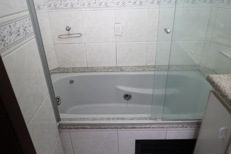 Apartamento à venda com 134m², 4 quartos e 2 vagasBanheiro Suíte