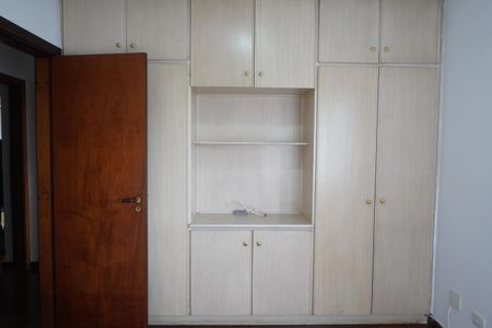 Apartamento à venda com 134m², 4 quartos e 2 vagasQuarto 1