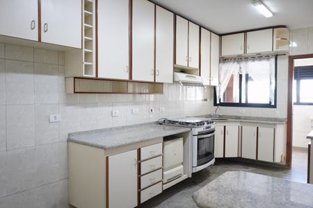 Apartamento à venda com 134m², 4 quartos e 2 vagasCozinha