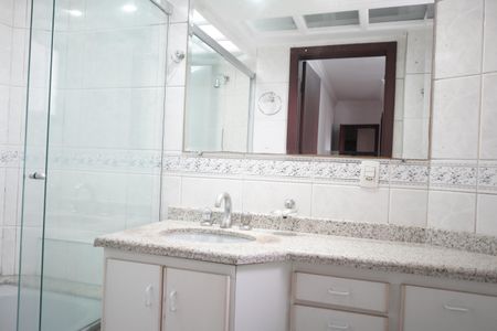 Apartamento à venda com 134m², 4 quartos e 2 vagasBanheiro Suíte