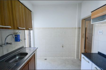 Apartamento à venda com 80m², 2 quartos e sem vaga Apartamento à venda com 80m², 2 quartos e sem vagaCozinha