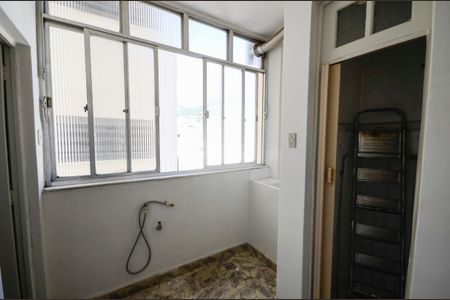 Apartamento à venda com 80m², 2 quartos e sem vaga Apartamento à venda com 80m², 2 quartos e sem vagaÁrea de Serviço