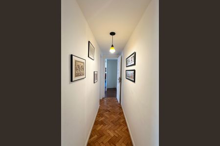 Apartamento à venda com 110m², 2 quartos e 1 vaga Apartamento à venda com 110m², 2 quartos e 1 vagaCorredor