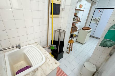 Apartamento à venda com 110m², 2 quartos e 1 vaga Apartamento à venda com 110m², 2 quartos e 1 vagaÁrea de Serviço