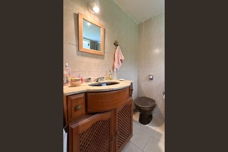 Apartamento à venda com 110m², 2 quartos e 1 vaga Apartamento à venda com 110m², 2 quartos e 1 vagaSuíte/Banheiro