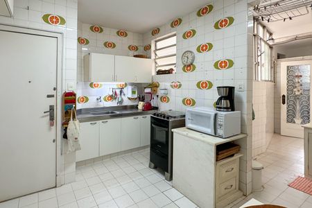 Apartamento à venda com 110m², 2 quartos e 1 vaga Apartamento à venda com 110m², 2 quartos e 1 vagaCozinha