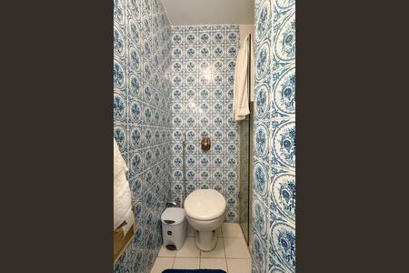 Apartamento à venda com 110m², 2 quartos e 1 vaga Apartamento à venda com 110m², 2 quartos e 1 vagaBanheiro Social