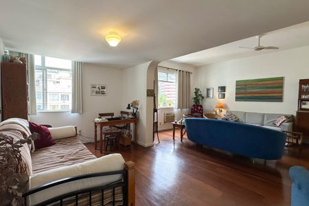 Apartamento à venda com 110m², 2 quartos e 1 vaga Apartamento à venda com 110m², 2 quartos e 1 vagaSala