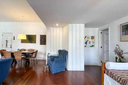 Apartamento à venda com 110m², 2 quartos e 1 vaga Apartamento à venda com 110m², 2 quartos e 1 vagaSala