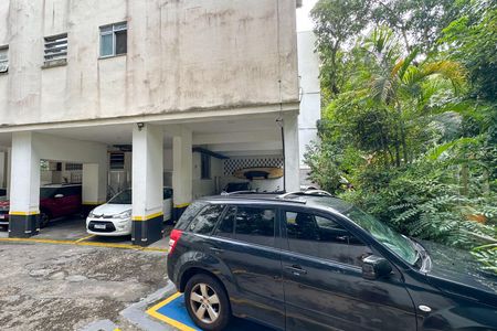 Apartamento à venda com 110m², 2 quartos e 1 vaga Apartamento à venda com 110m², 2 quartos e 1 vagaGaragem