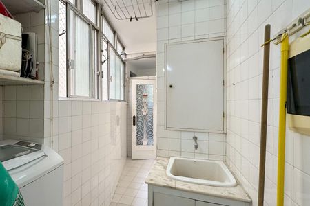 Apartamento à venda com 110m², 2 quartos e 1 vaga Apartamento à venda com 110m², 2 quartos e 1 vagaÁrea de Serviço