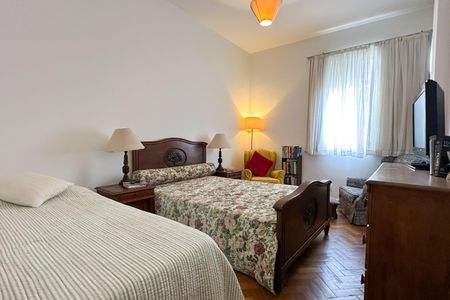 Apartamento à venda com 110m², 2 quartos e 1 vaga Apartamento à venda com 110m², 2 quartos e 1 vagaQuarto