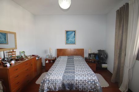 Casa à venda com 349m², 5 quartos e 6 vagasQuarto 1