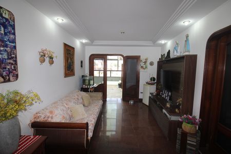 Casa à venda com 349m², 5 quartos e 6 vagasÁrea de Serviço - Hall