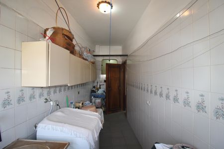 Casa à venda com 349m², 5 quartos e 6 vagasÁrea de Serviço 