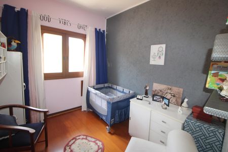 Casa à venda com 349m², 5 quartos e 6 vagasQuarto 2