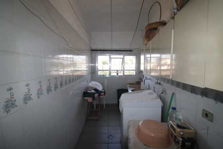 Casa à venda com 349m², 5 quartos e 6 vagasÁrea de Serviço 