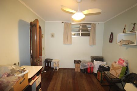 Casa à venda com 349m², 5 quartos e 6 vagasÁrea de Serviço - Quarto