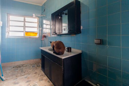 Casa à venda com 144m², 2 quartos e 1 vaga Casa à venda com 144m², 2 quartos e 1 vagaBanheiro