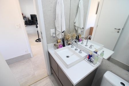 Apartamento à venda com 92m², 3 quartos e 2 vagasBanheiro da Suíte