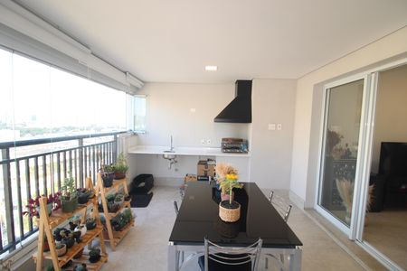 Apartamento à venda com 92m², 3 quartos e 2 vagasVaranda