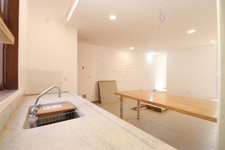 Casa à venda com 65m², 2 quartos e 1 vagaSala/Cozinha