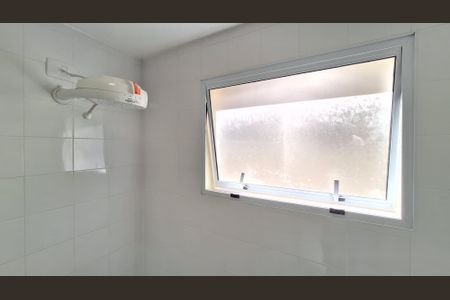 Casa à venda com 65m², 2 quartos e 1 vaga Casa à venda com 65m², 2 quartos e 1 vagaDetalhe do banheiro