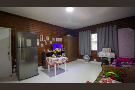 Casa à venda com 2100m², 5 quartos e 2 vagas   Edícula /Sala 