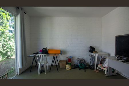 Casa à venda com 2100m², 5 quartos e 2 vagas  Casa 2 Quarto