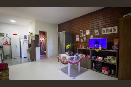 Casa à venda com 2100m², 5 quartos e 2 vagas   Edícula /Sala 