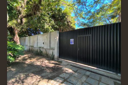 Casa à venda com 2100m², 5 quartos e 2 vagasFachada