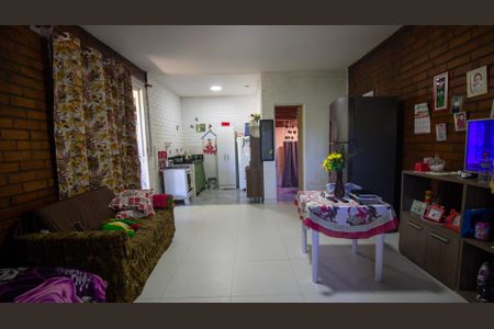 Casa à venda com 2100m², 5 quartos e 2 vagas   Edícula /Sala 