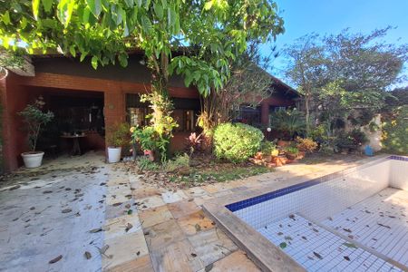 Casa à venda com 300m², 4 quartos e 3 vagasQuintal