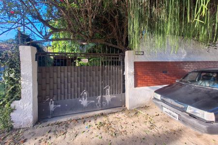 Casa à venda com 300m², 4 quartos e 3 vagasFachada