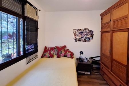 Casa à venda com 300m², 4 quartos e 3 vagasQuarto 2