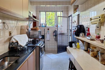 Casa à venda com 300m², 4 quartos e 3 vagasCozinha