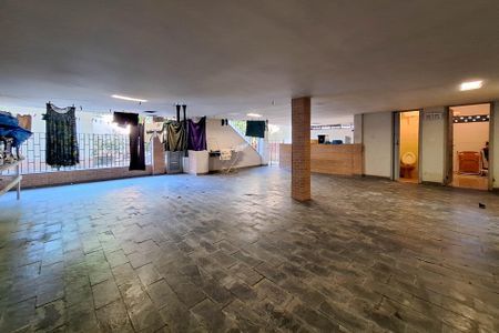 Casa à venda com 300m², 4 quartos e 3 vagasQuintal