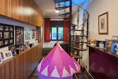 Casa à venda com 300m², 4 quartos e 3 vagasSala 2