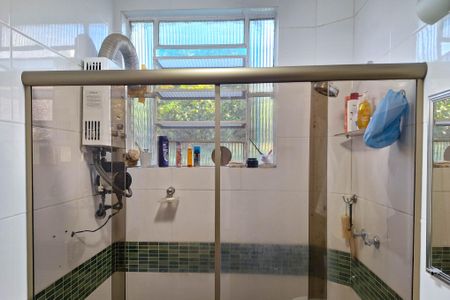 Casa à venda com 300m², 4 quartos e 3 vagasBanheiro da Suíte