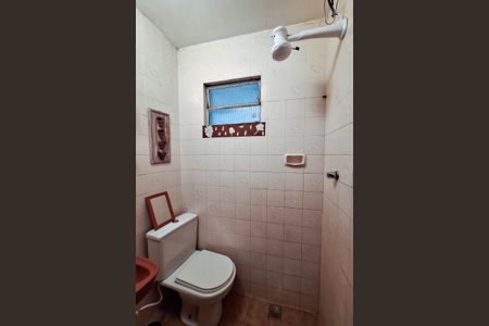 Casa à venda com 300m², 4 quartos e 3 vagasBanheiro 1