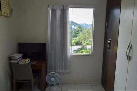 Casa de condomínio à venda com 490m², 4 quartos e 2 vagas Casa de condomínio à venda com 490m², 4 quartos e 2 vagasQuarto 1