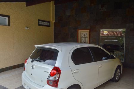 Casa de condomínio à venda com 490m², 4 quartos e 2 vagas Casa de condomínio à venda com 490m², 4 quartos e 2 vagasGaragem