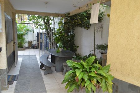 Casa de condomínio à venda com 490m², 4 quartos e 2 vagas Casa de condomínio à venda com 490m², 4 quartos e 2 vagasÁrea Gourmet